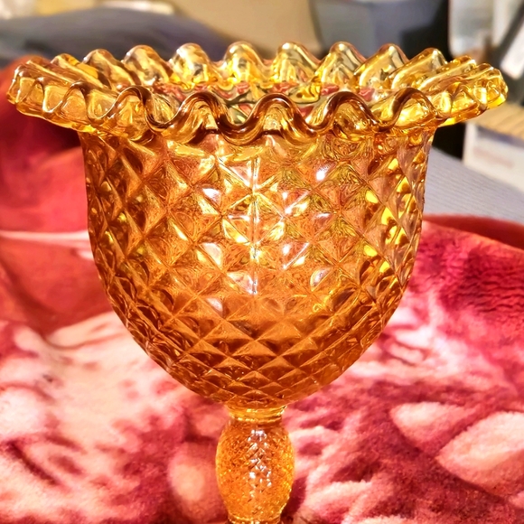 Viking Yesteryear Diamond Quilt Amber & Yellow Pedestal Candy Compote - Picture 5 of 5
